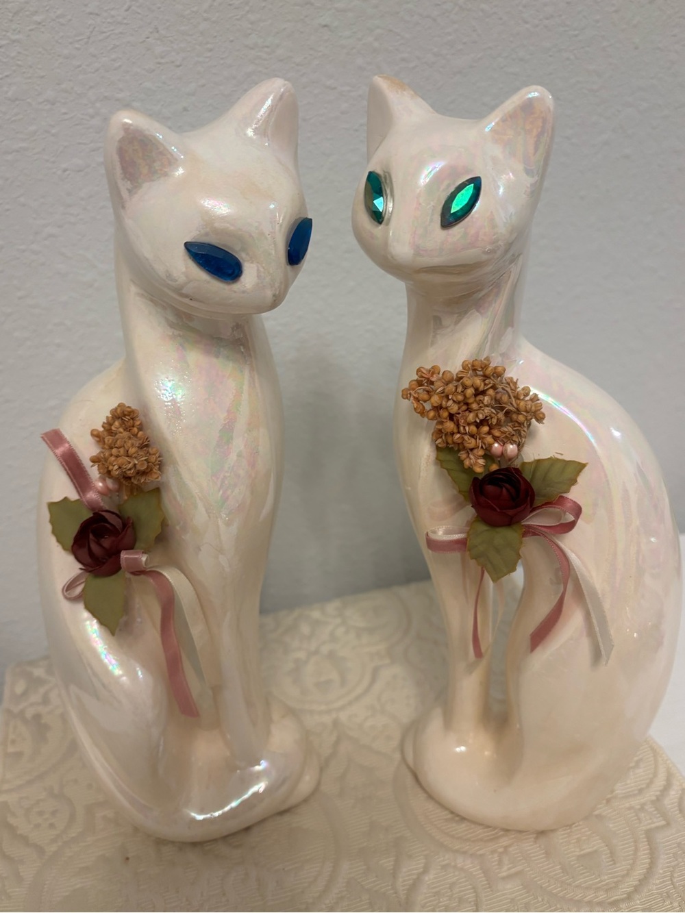 Mid Century Modern Iridescent Siamese Cat Figurines Kitsch Hollywood Regency 12”